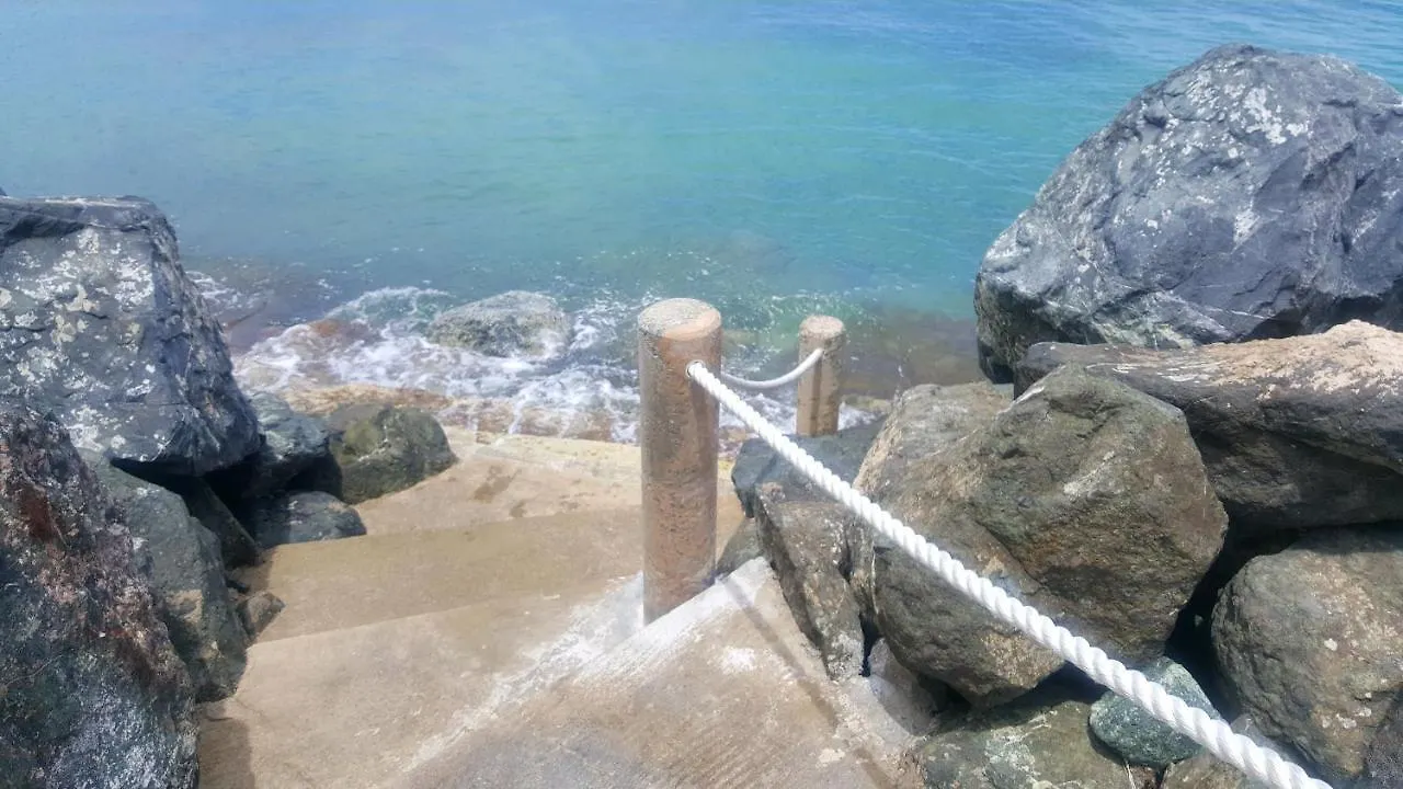 Cozybeach Large 1Bdrapt 50 Steps From Atlantic Ocean Private Street Between Ocean Park & Isla Verde 5 Mins From Airport location